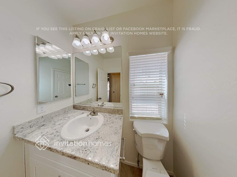 Building Photo - 500 N Citrus Ln