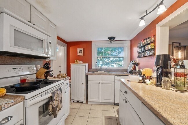 Building Photo - 71 High St