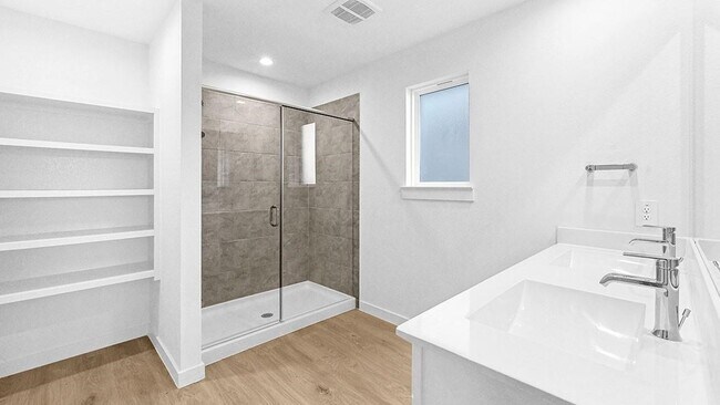 Building Photo - 31702 Carlisle Cv Ct