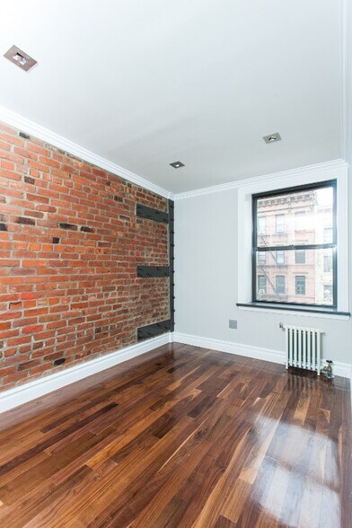 Building Photo - 218 Avenue A