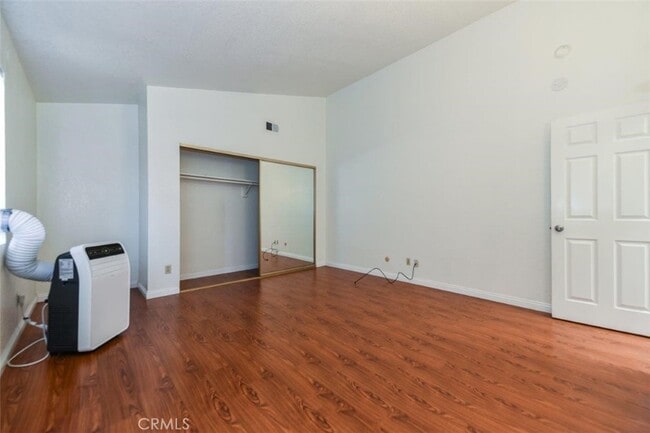 Building Photo - 1818 W 145th St