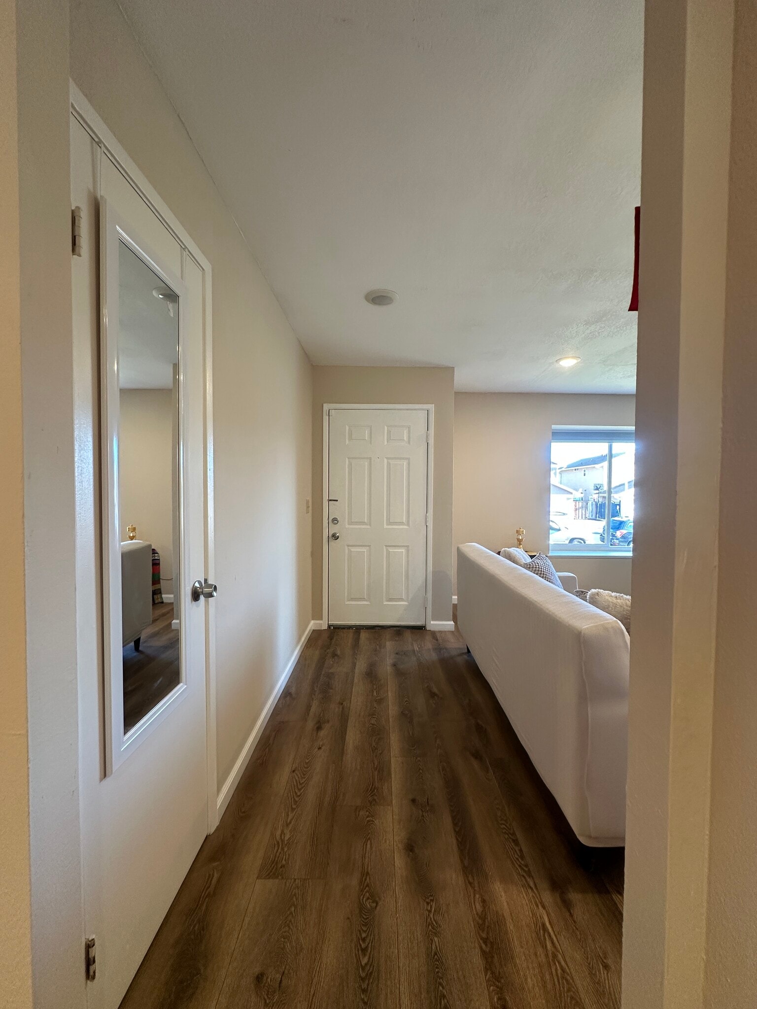 Building Photo - 1465 Madrone Way