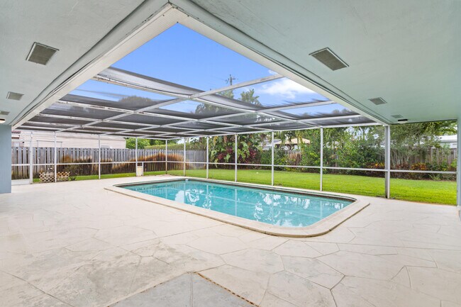 Building Photo - 5281 SW 4th Ct