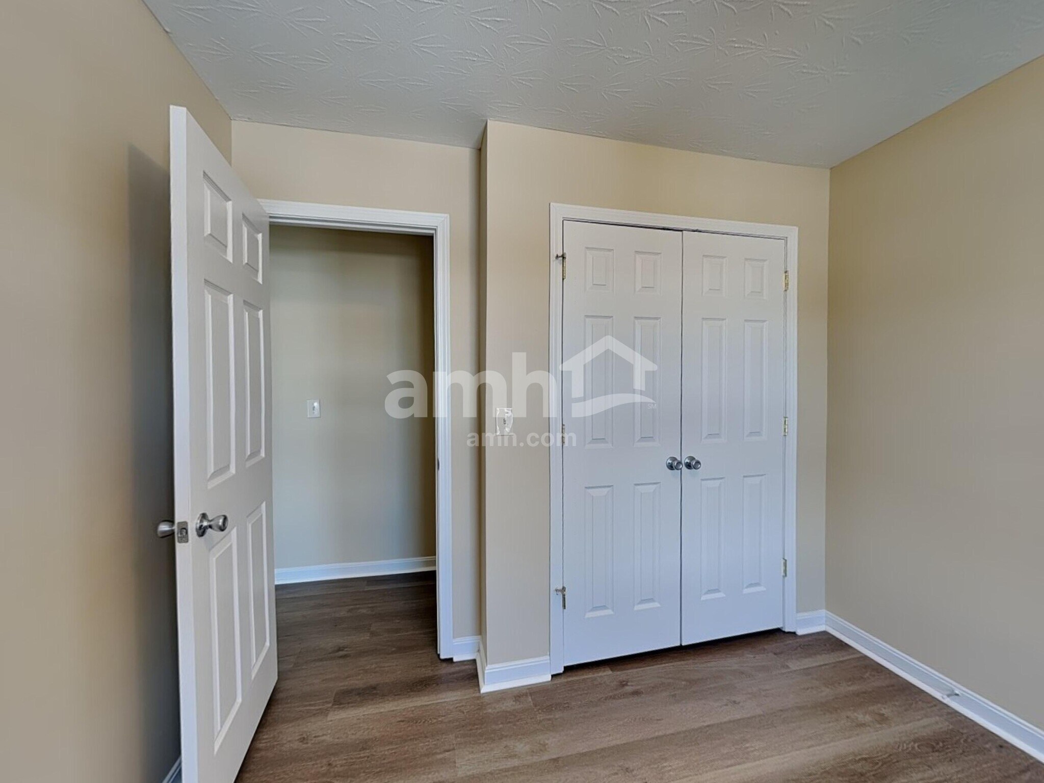 Building Photo - 1632 Raintree Ct