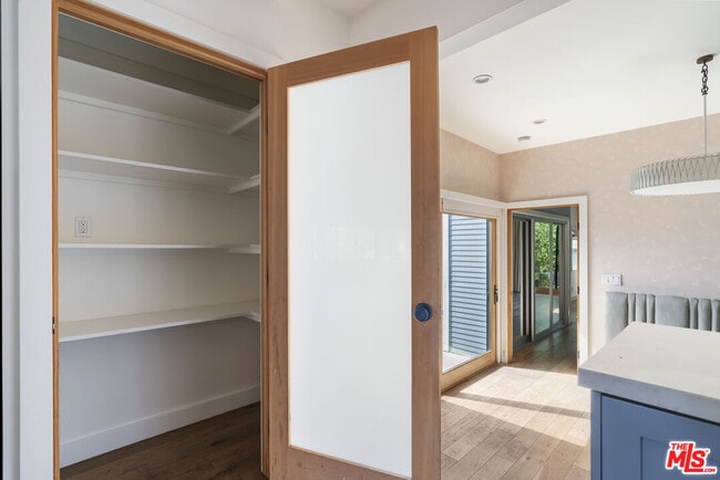 Building Photo - 4031 Camero Ave