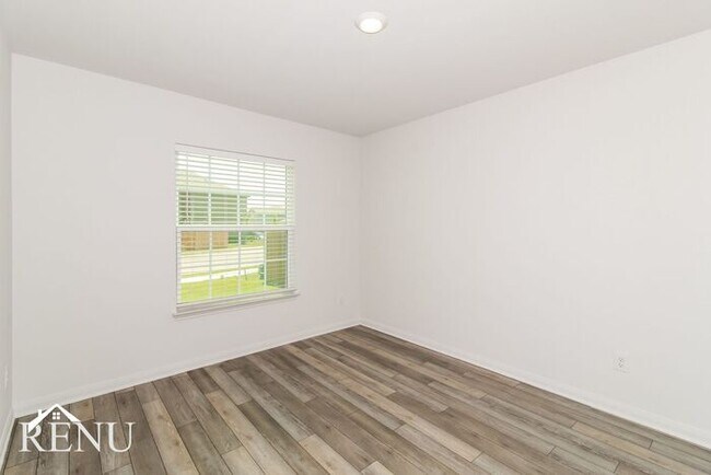 Building Photo - 18404 Allen Welch Dr