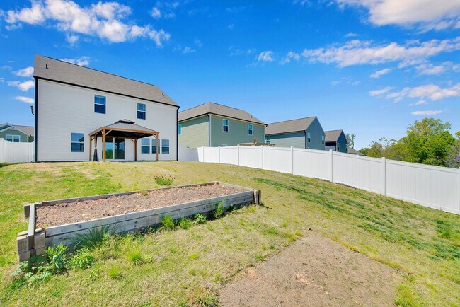 Building Photo - 1224 Maxwell Ct