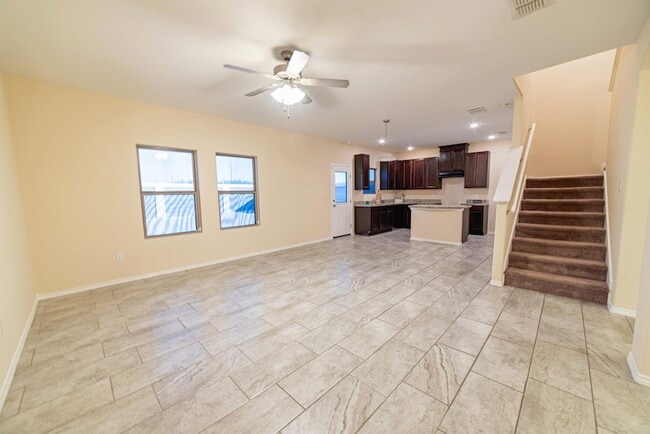 Building Photo - 3305 Charolais Dr