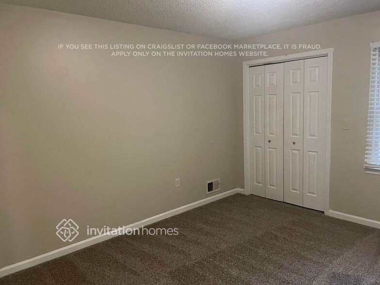 Building Photo - 3970 Evelyn Dr