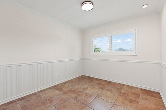 Building Photo - Welcome to Your Dream Home in Sunny San Di...