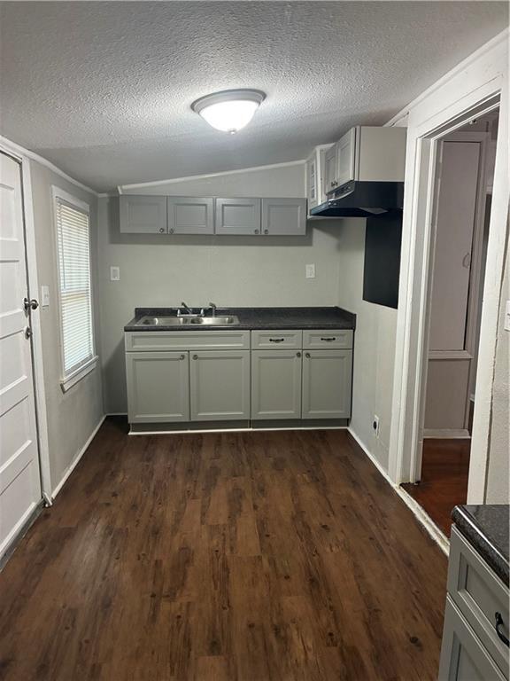 Building Photo - 558 Westwood St