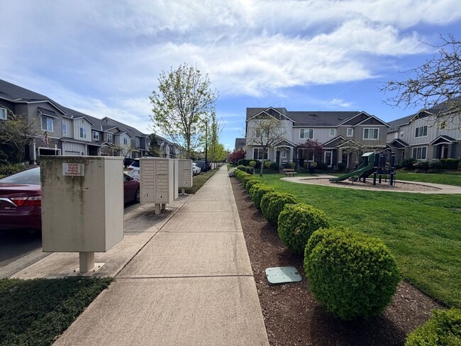 Building Photo - Gorgeous Cedar Brook Home in Sherwood – $500 Off First Month!