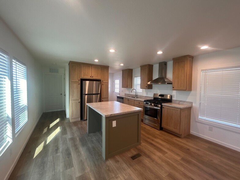 Building Photo - 2627 S Lamb Blvd