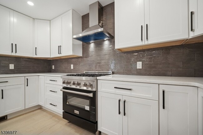 Building Photo - 134 Hillside Ave