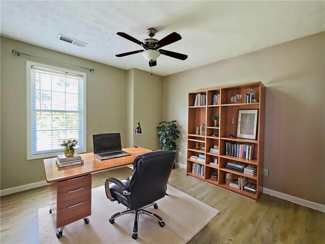 Building Photo - 156 Weatherstone Dr