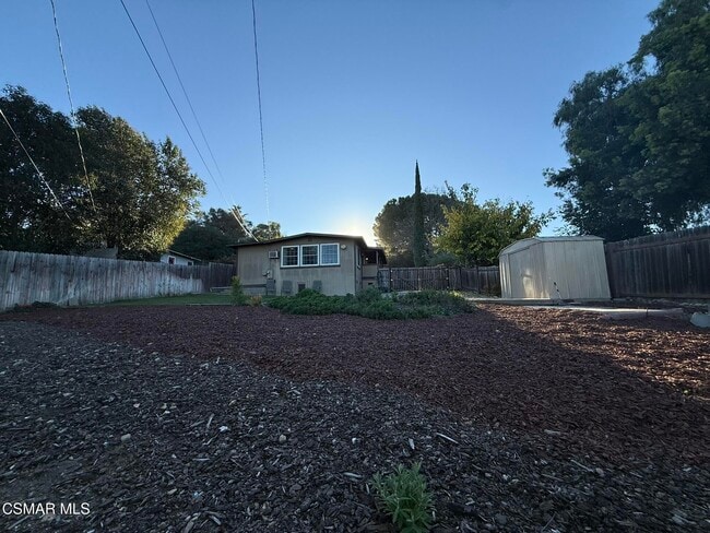 Building Photo - 2905 Foothill Dr