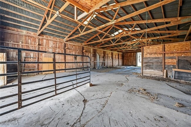 Building Photo - 12192 Leffingwell Rd