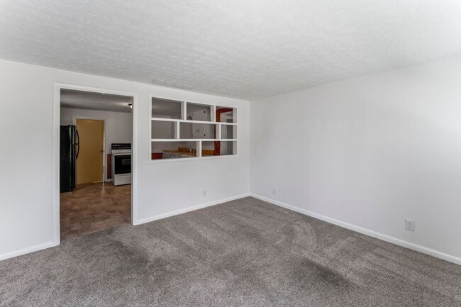 Building Photo - 2 bedroom 1 bath house for rent in Georgetown Indiana