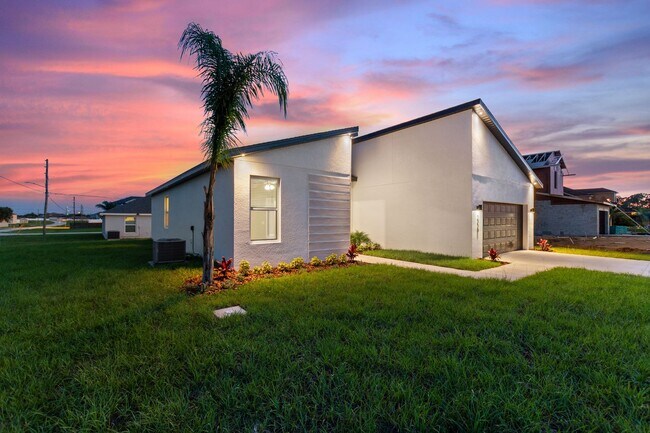 Building Photo - 2400 Rock Ct