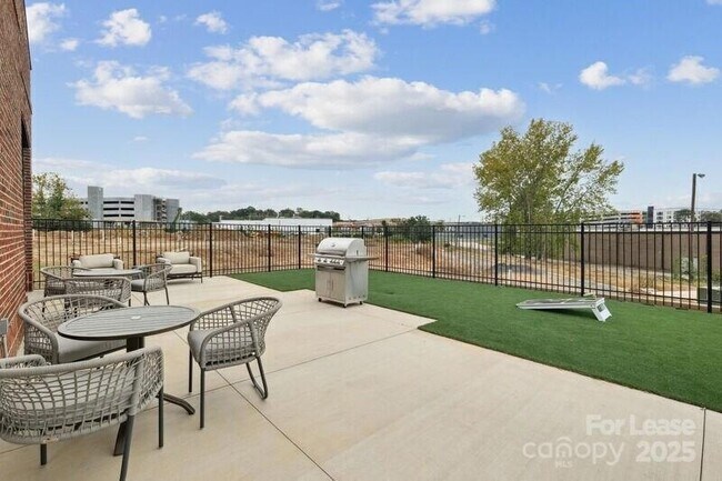 Building Photo - 4418 Oat Grass Cir
