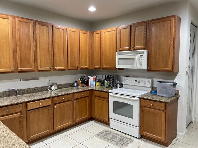 Building Photo - 499 Corte Madera Ln