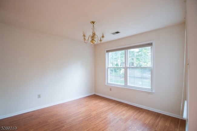 Building Photo - 36 Needham Way