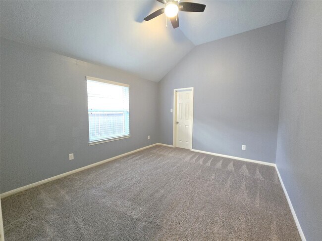 Building Photo - 2614 Parkbriar Ln