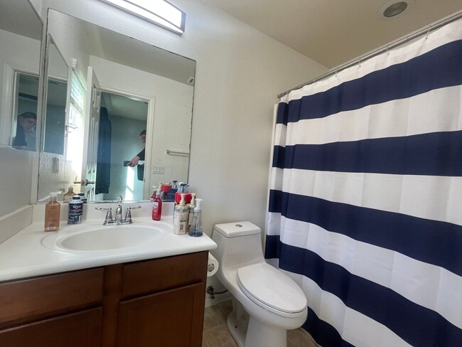 Building Photo - 3 Bed / 2.5 Bath Condo-Townhome in Otay Ranch