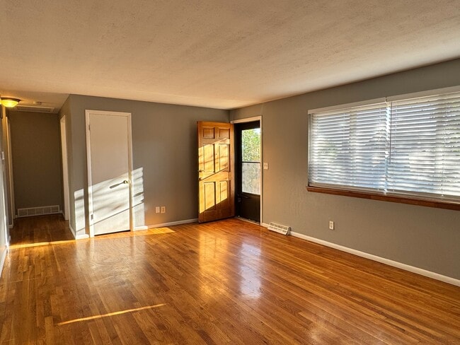 Building Photo - 8305 Acoma St