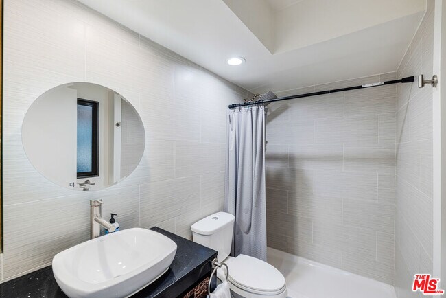 Building Photo - 29127 Triunfo Dr