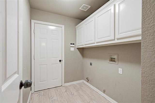 Building Photo - 900 Muirfield Dr