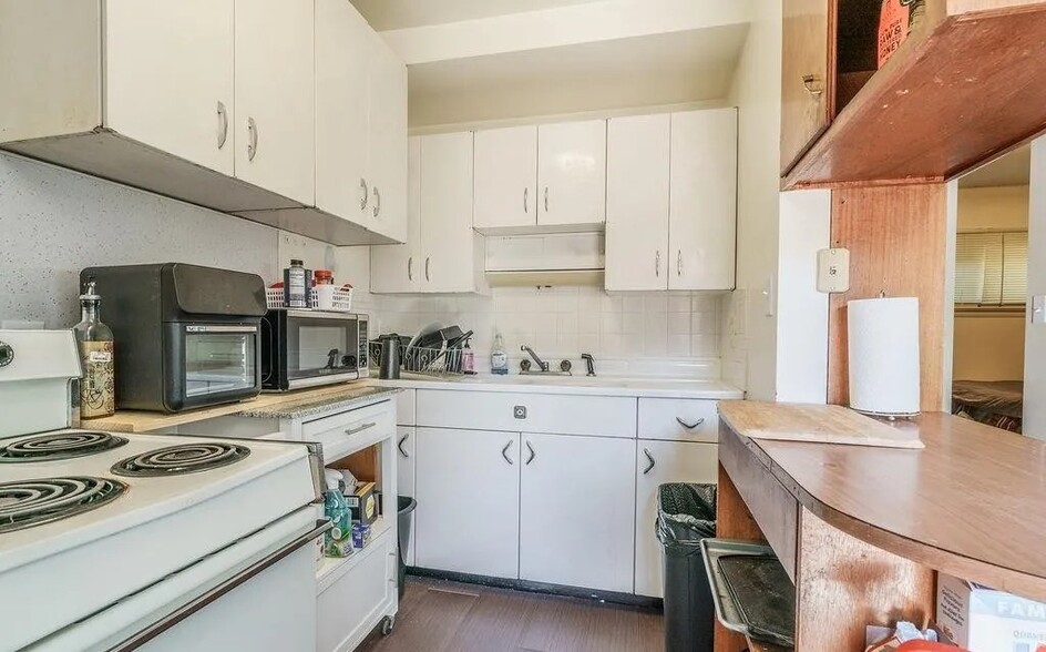 Building Photo - 164 N 9th St