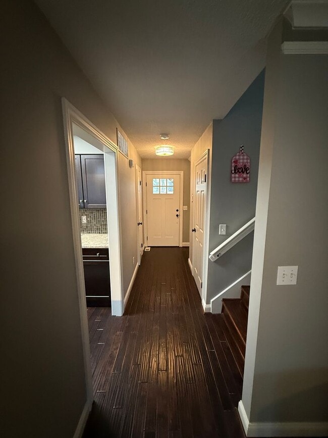 Building Photo - Stunning 3-Bed, 3.5-Bath Multi-Level Partially Furnished Townhome in Overland Park – Modern Updat...