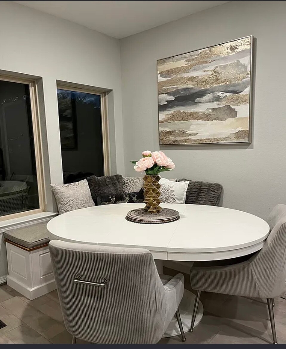 Building Photo - 2319 Jasper Pt