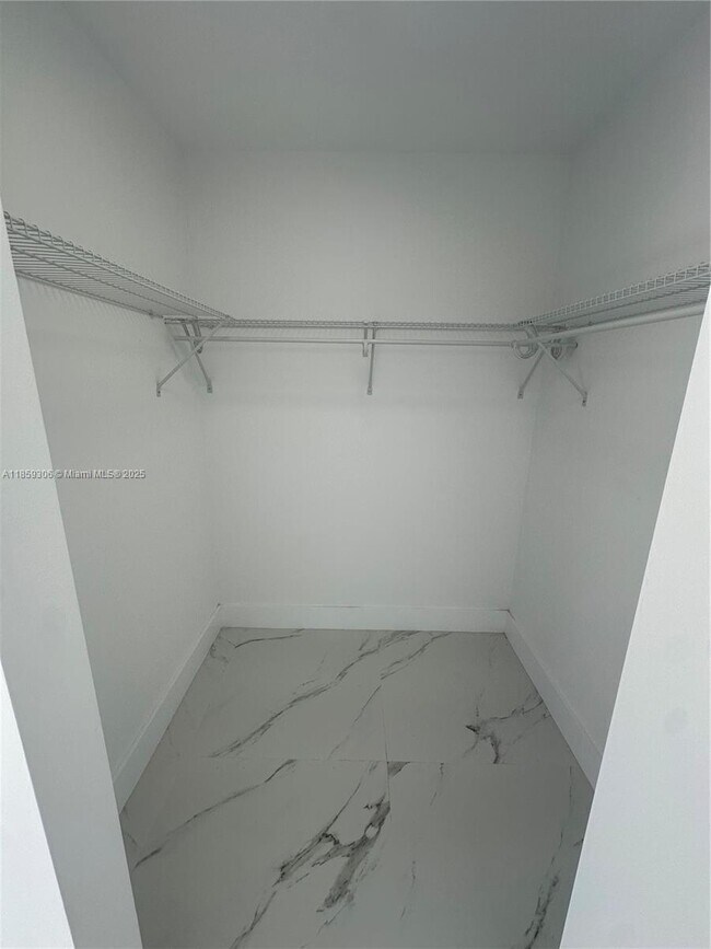 Building Photo - 17990 SW 135th Ave