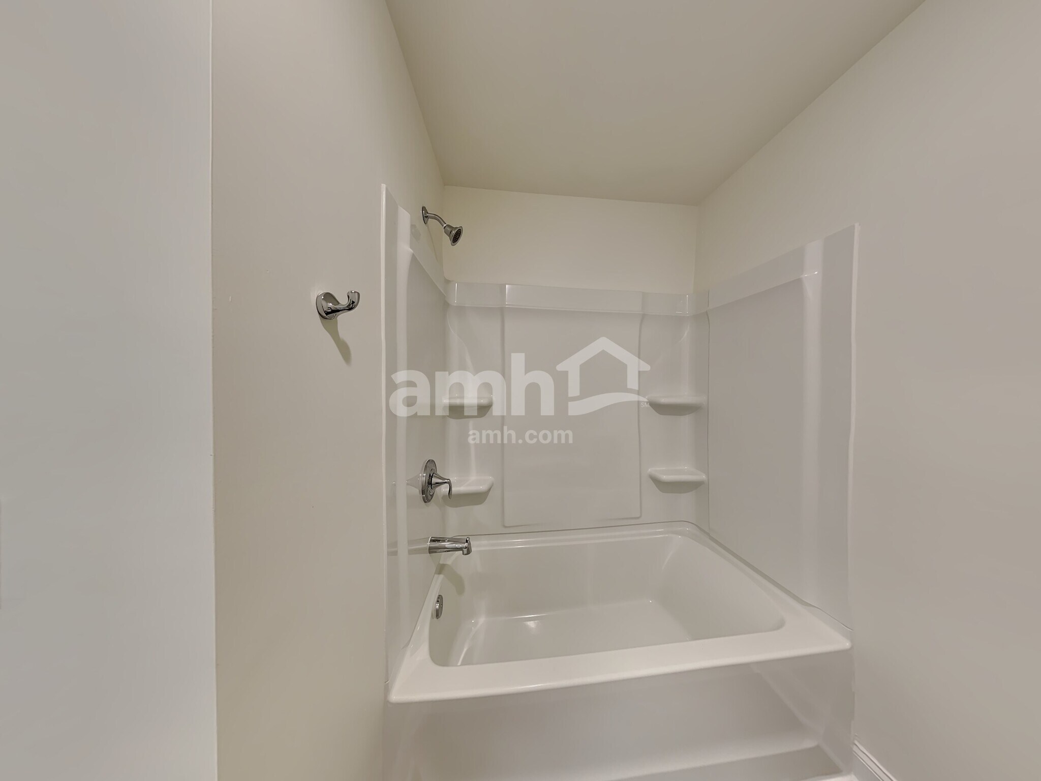 Building Photo - 799 Carnaby Ln