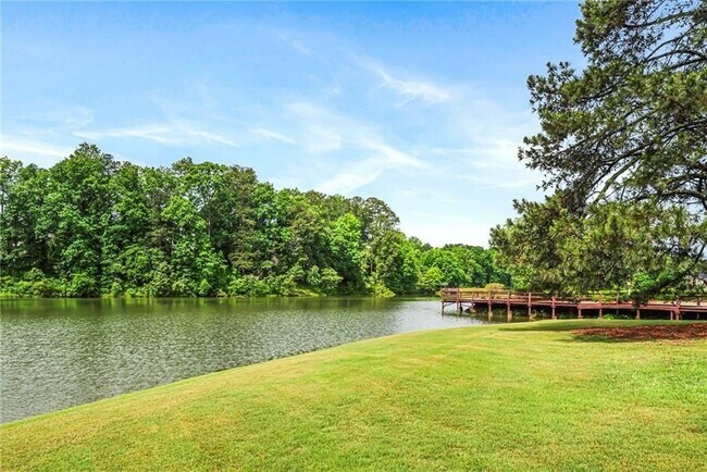 Building Photo - 105 Leyland Ct