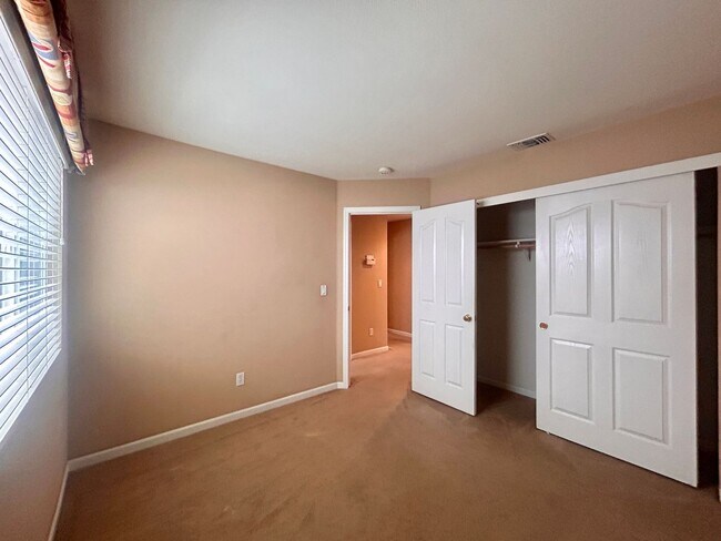 Building Photo - 9871 Tarzo Way