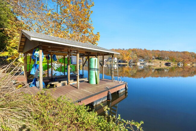 Building Photo - 59 Portsmouth Dr