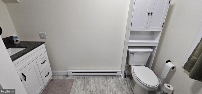 Building Photo - 305 Haven St