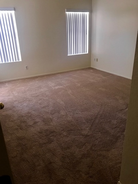 Building Photo - 9908 N Woodstone Trail