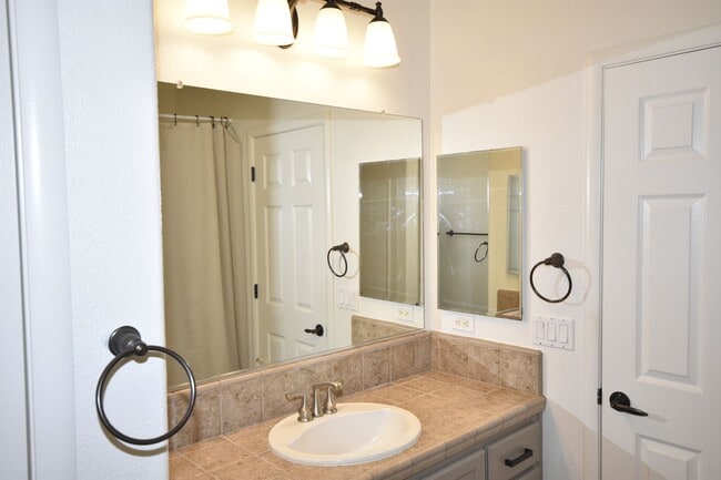 Building Photo - 2001 Club Center Dr