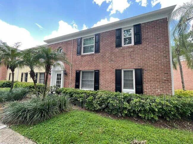 Building Photo - 13686 Orange Sunset Dr