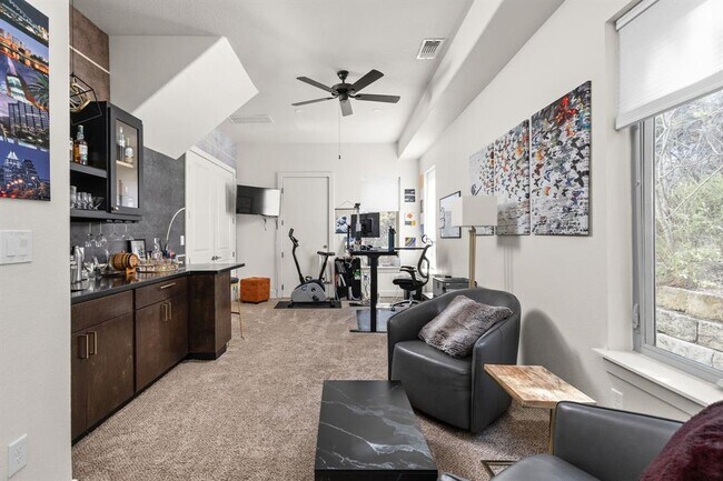 Building Photo - 6605 Peralto Cove