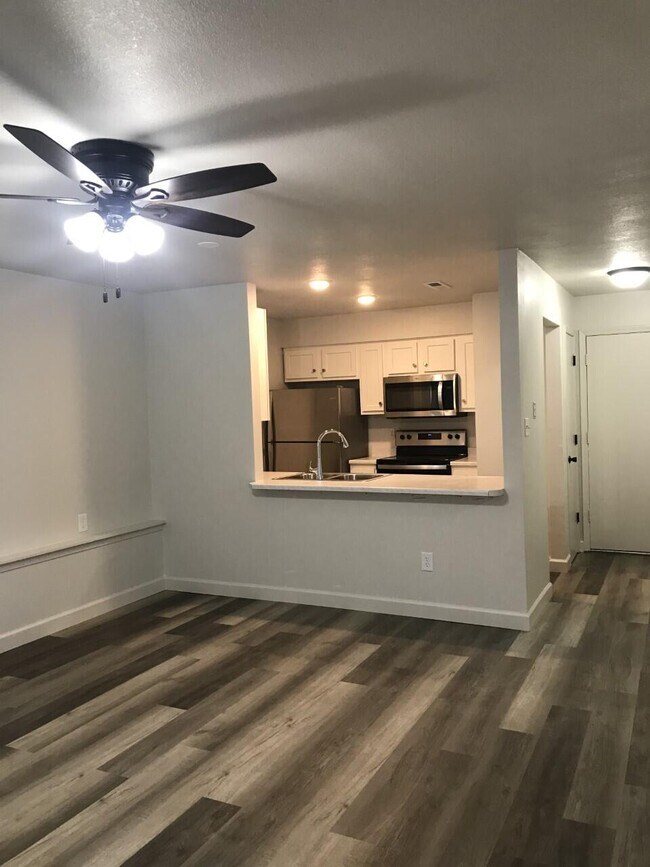 Building Photo - 7 Diego Ct