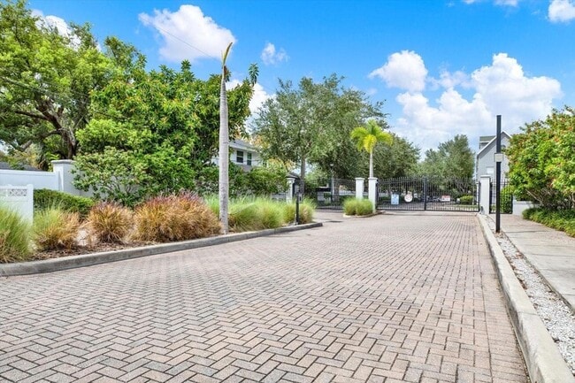 Building Photo - 4529 Bay Spring Ct