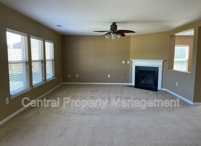 Building Photo - 184 Stonewood Crossing Dr