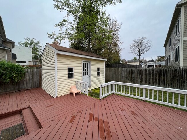 Building Photo - Delightful 1 Level 4 Bedroom Home On Exten...
