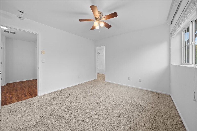 Building Photo - 6527 Indiana St SE