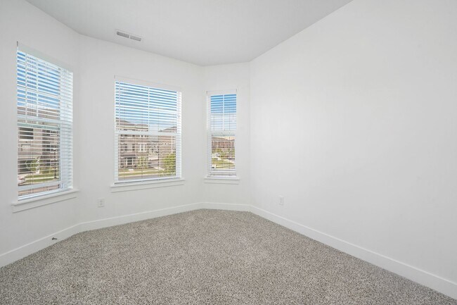 Building Photo - Modern Herriman Condo with Stylish Living & Community Amenities!